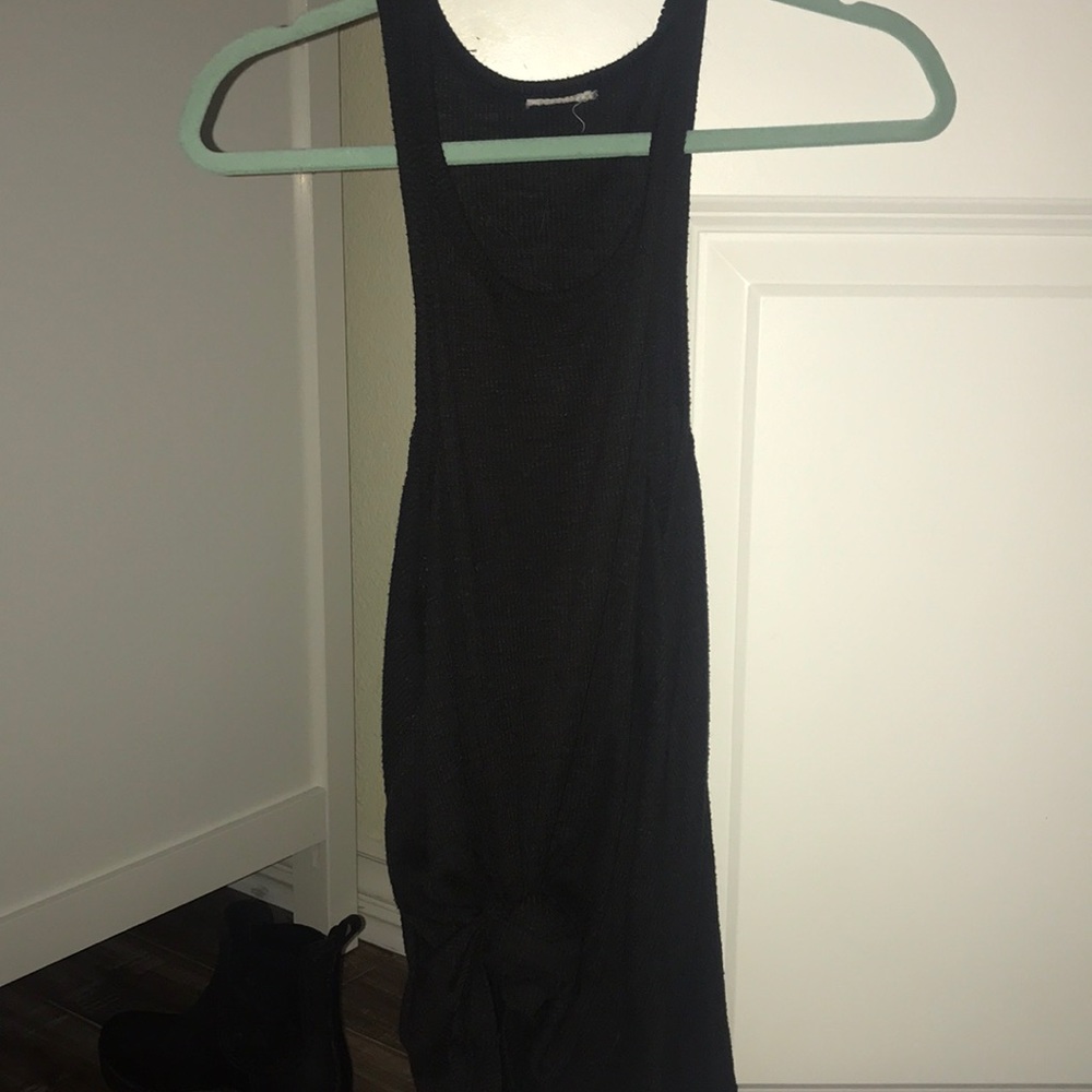 Flowy knotted top
